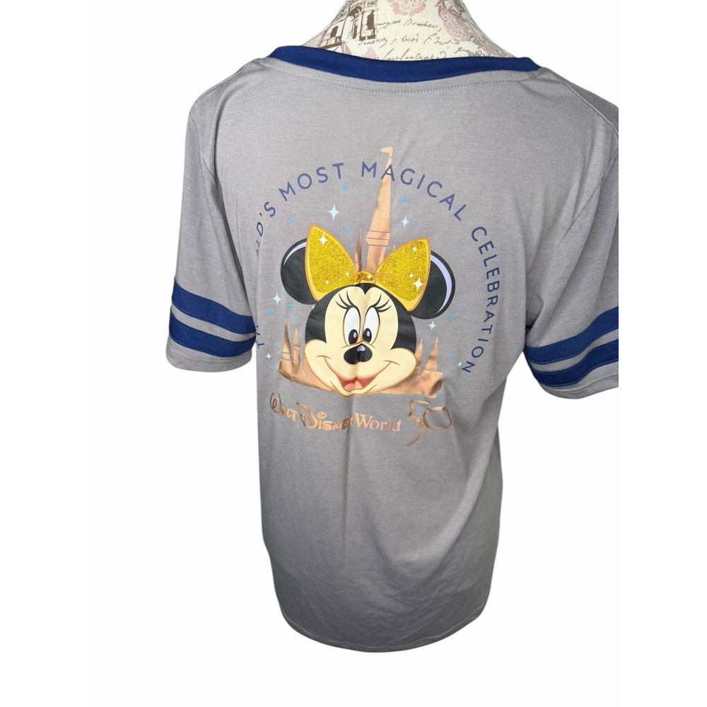 NWT Walt Disney World 50th Anniversary Minnie Mouse V-Neck Castle T-Shirt Tee M - Picture 4 of 8